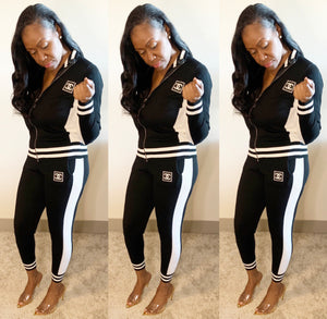 You C Me Black Set
